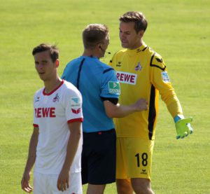 Der 1. FC Köln gewinnt das Testspiel beim VfL Osnabrück knapp mit 3:2. 