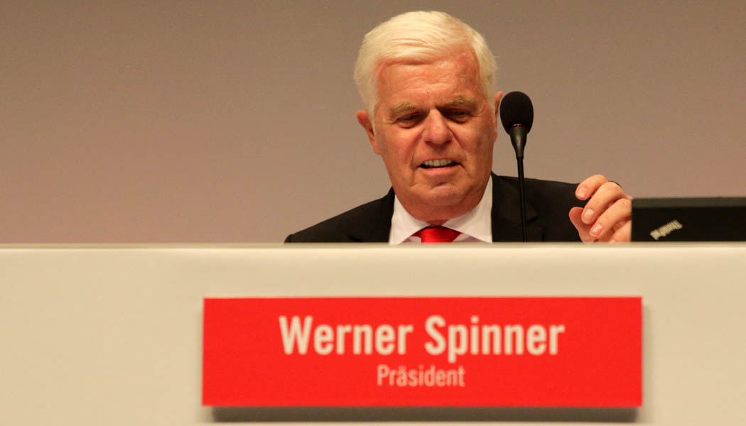 FC-Präsident Werner Spinner nach Herz-OP in der Rehaklinik