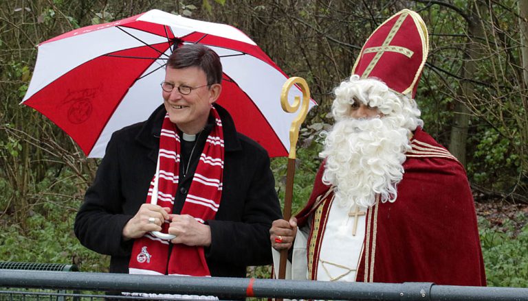 Kardinal Woelki besucht FC und fordert Tore zu Nikolaus