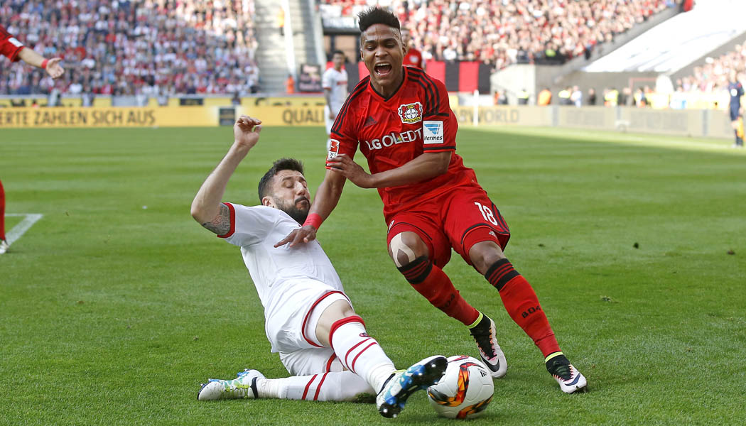 Derby-Pleite und Rot: FC von Bayer bitter bestraft