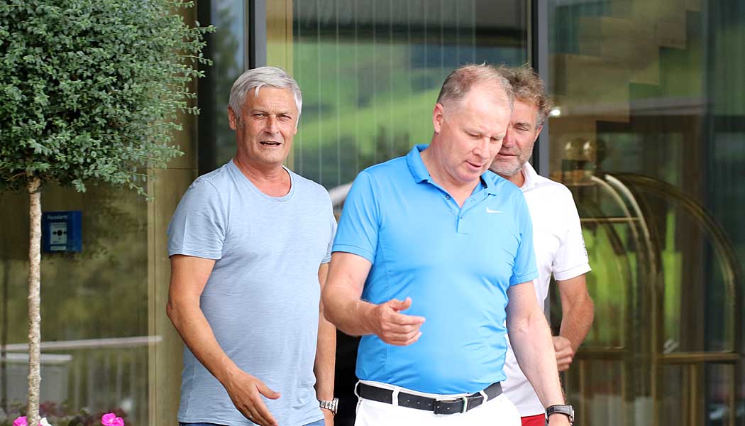 Augsburg-Manager Reuter besucht Veh in Kitzbühel
