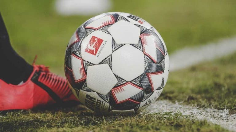 Saisonabschluss in Porz: FC-Profis bei Jubiläum zu Gast