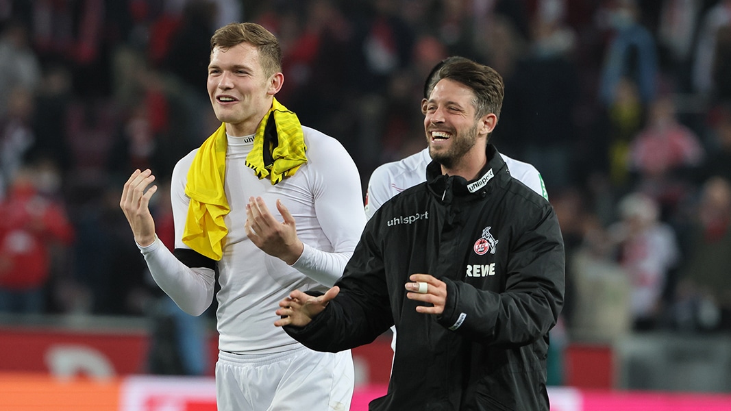 Luca Kilian und Mark Uth nach dem Abpfiff gegen Dortmund. (Foto: Bucco)