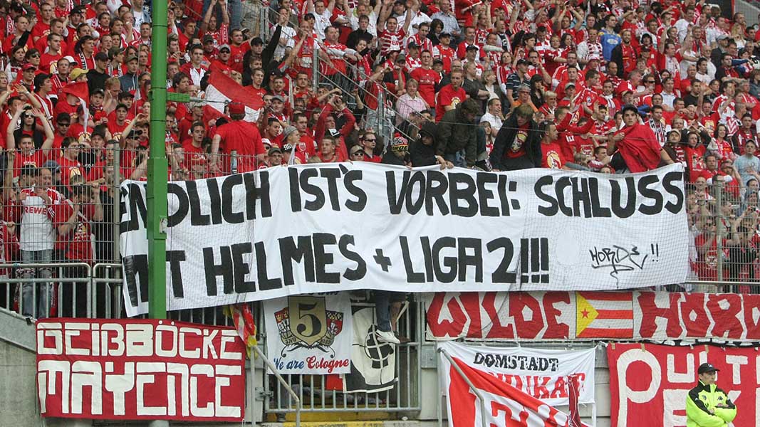Fan-Protest gegen Patrick Helmes in der Saison 2007/08. (Foto: Bopp)
