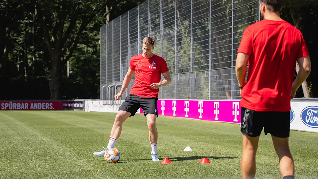 Steffen Tigges traininert mit Max Weuthen am Geißbockheim. (Foto: 1. FC Köln)