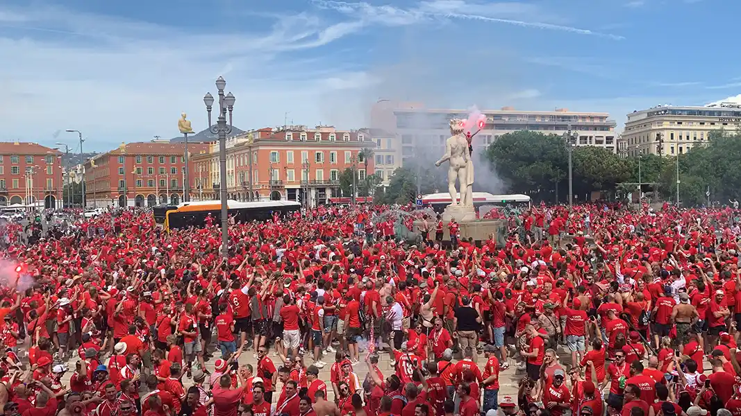 Fan-Fest in Nizza: Tausende FC-Fans feiern an der Côte d’Azur