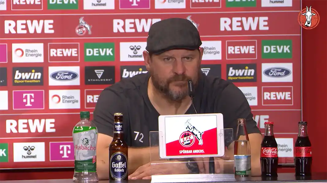 Steffen Baumgart auf der Pressekonferenz nach Hoffenheim. (Foto: Screenshot)