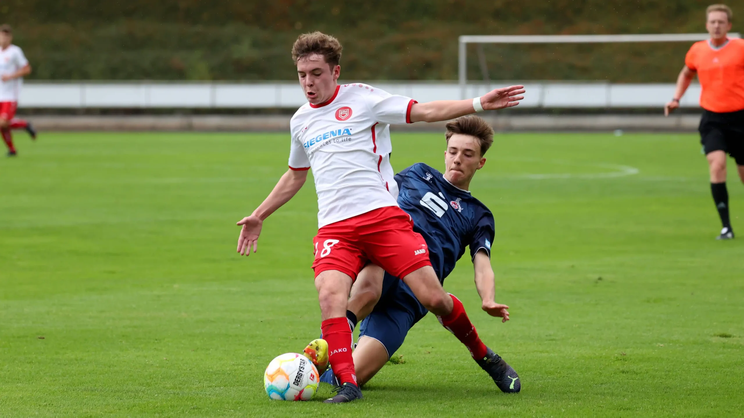 Tizian Sauer für die U17 des 1. FC Köln. (Foto: IMAGO / Traut)