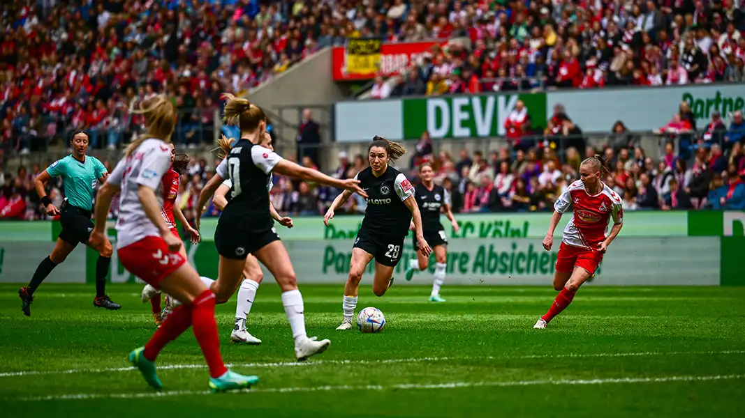 Trotz 38.365 Fans: FC-Frauen verlieren gegen Frankfurt