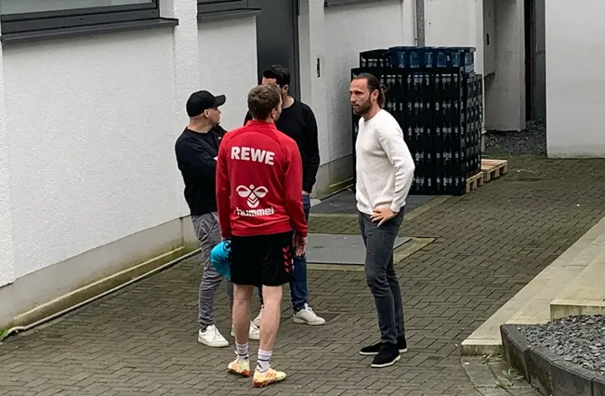 Marco Höger im Gespräch mit Benno Schmitz. (Foto: GEISSBLOG)