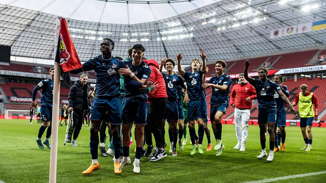 Jubel nach dem Derbysieg in Leverkusen. (Foto: IMAGO / Beautiful Sports)