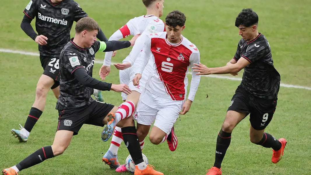 Luan Simnica im Trikot der U19 des 1. FC Köln. (Foto: Bucco)