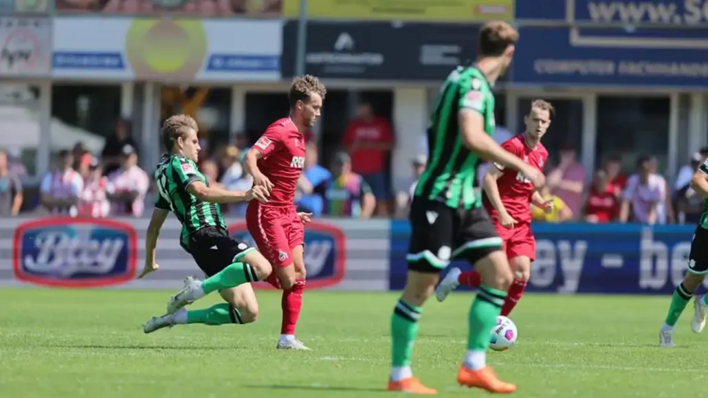 Luca Waldschmidt bei seinem FC-Debüt gegen Hannover. (Foto: Bucco)