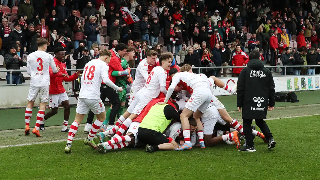 Die U19 des 1. FC Köln spielt künftig vor Fans, die Eintritt zahlen müssen. (Foto: Bucco)