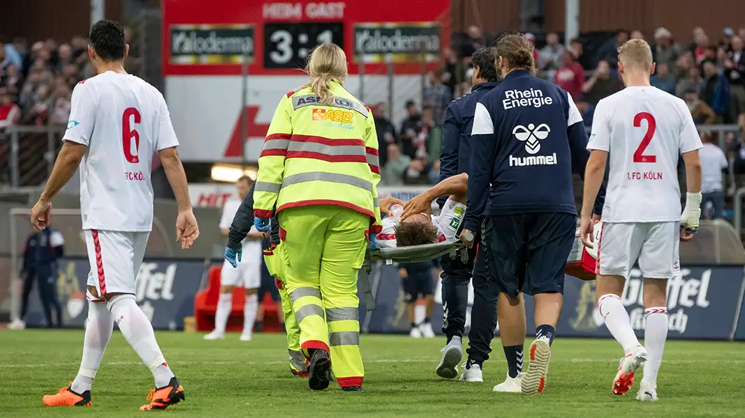 Vladislav Fadeev hat sich gegen Fortuna Köln schwer verletzt. (Foto: IMAGO / Beautiful Sports)