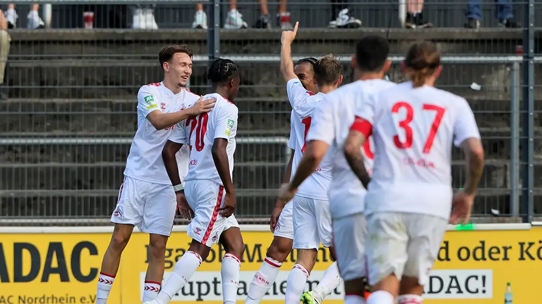 Pierre Nadjombe (mit der Nummer 20) wurde gegen den 1. FC Bocholt zum Matchwinner. (Foto: Bucco)