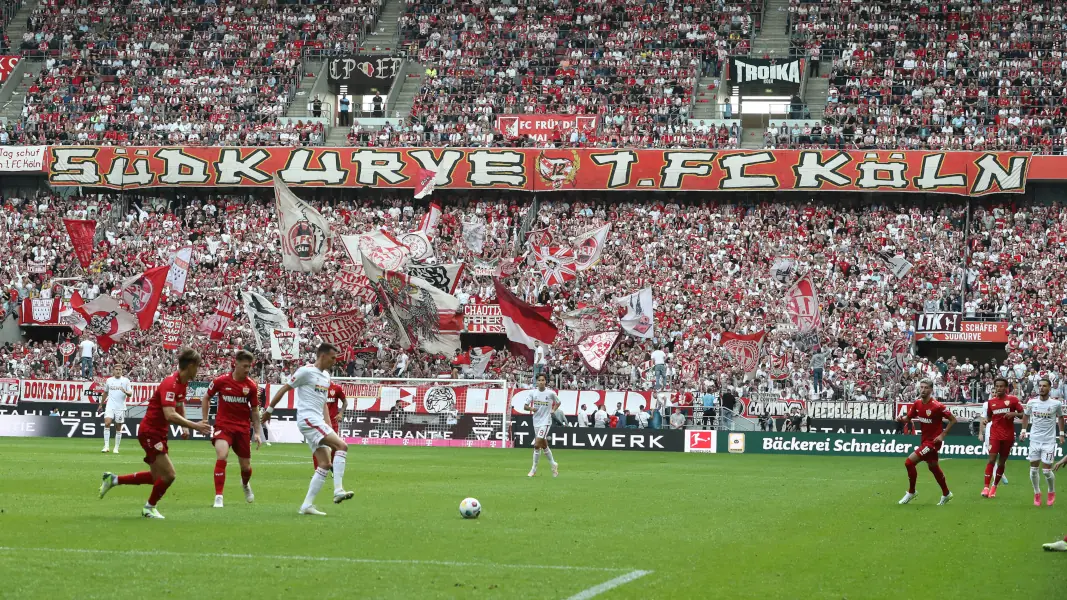 Auf die Fans des 1. FC Köln warten viele Abendspiele. (Foto: Bucco)