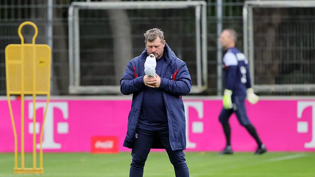Steffen Baumgart hat beim 1. FC Köln weiterhin den Hut auf. (Foto: Bucco)