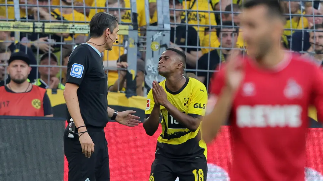 Borussia Dortmunds Youssoufa Moukoko beim Bundesliga-Auftakt gegen den 1. FC Köln, der den Stürmer anschließend ausleihen wollte. (Foto: Bucco)