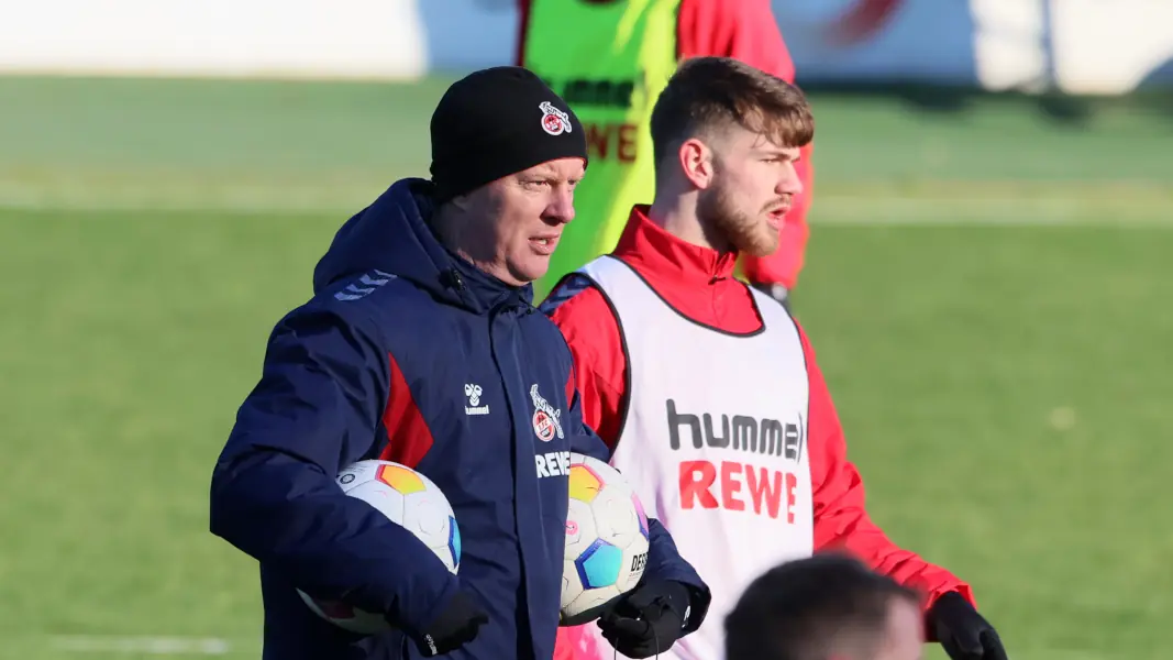 Timo Schultz mit Jan Thielmann. Wo plant der FC-Trainer ihn ein? (Foto: Bucco)