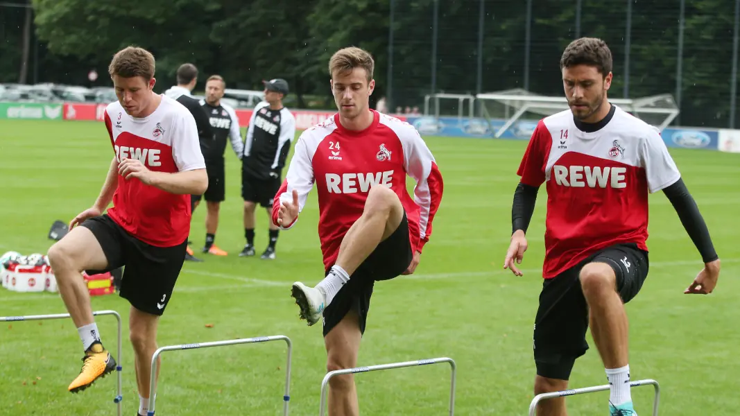 Lukas Klünter (M.) während seiner Profi-Zeit beim 1. FC Köln, mit Jonas Hector (r.) und Dominique Heintz. (Foto: Bucco)