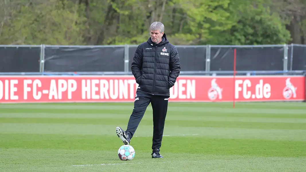 Friedhelm Funkel soll den 1. FC Kaiserslautern vor dem Abstieg retten. (Foto: Bopp)