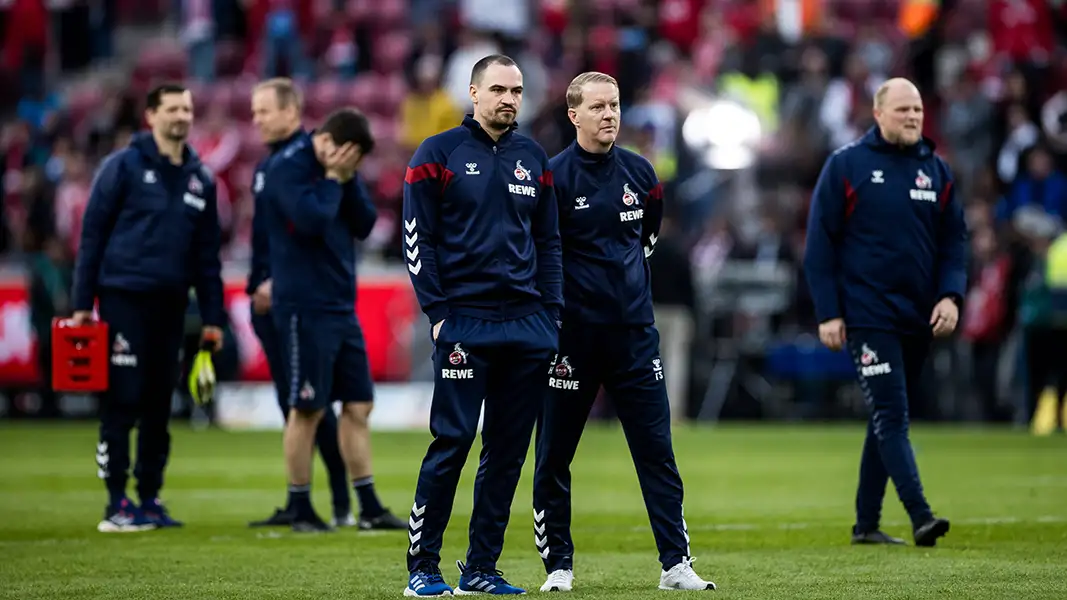 Enttäuschte Gesichter auch beim Trainerteam nach dem 1:1 in Mainz. (Foto: IMAGO / Beautiful Sports)