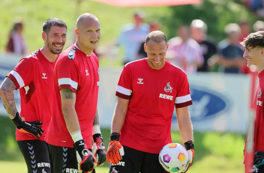 Die FC-Torhüter Philipp Pentke, Matthias Köbbing, Marvin Schwäbe und Jonas Nickisch (v.l.). (Foto: Bucco)