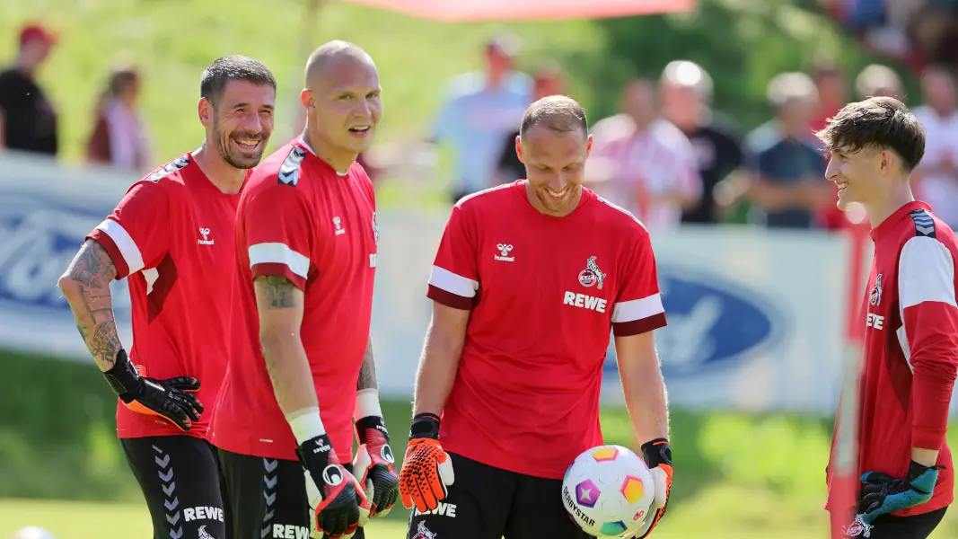Die FC-Torhüter Philipp Pentke, Matthias Köbbing, Marvin Schwäbe und Jonas Nickisch (v.l.). (Foto: Bucco)
