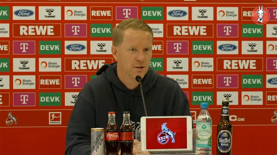 Timo Schultz auf der Pressekonferenz vor dem Spiel gegen den FC Bayern München. (Foto: 1. FC Köln)