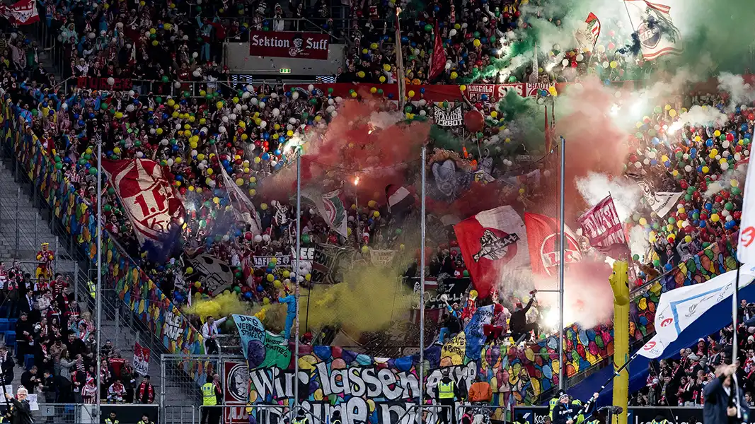 Der Gäste-Block des 1. FC Köln in Hoffenheim. (Foto: IMAGO / Beautiful Sports)