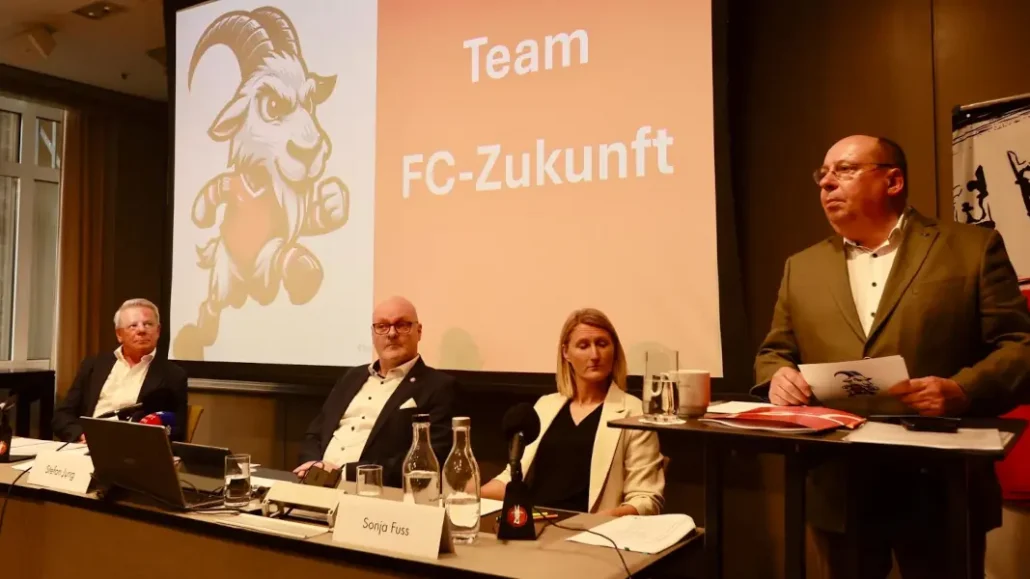 Dieter Prestin, Stefan Jung und Sonja Fuss (v.l.) wollen die Macht beim 1. FC Köln übernehmen. (Foto: Bucco)