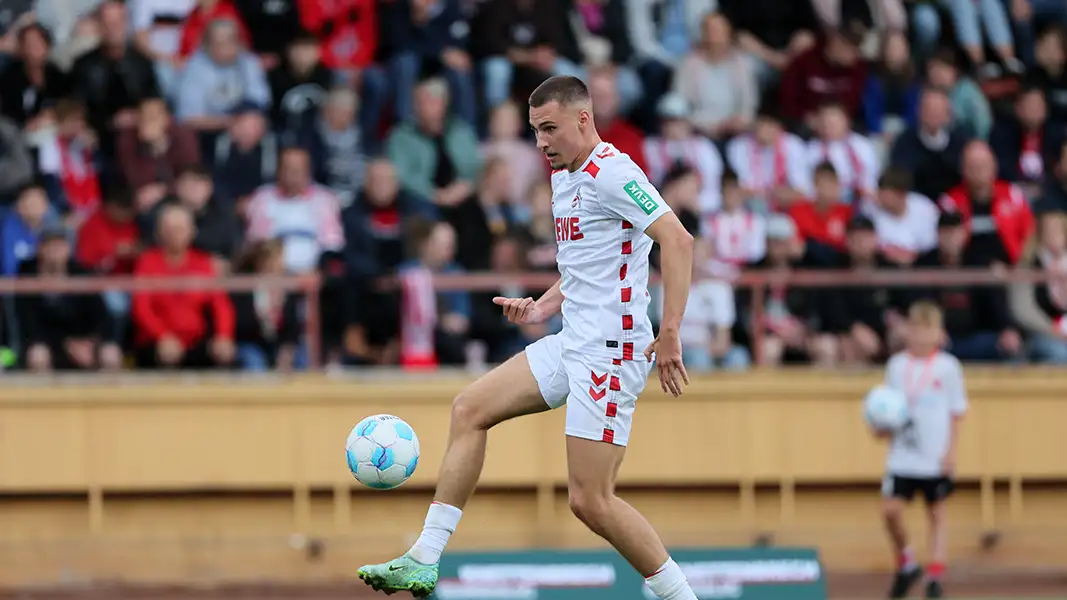 Tim Lemperle im zweiten Testspiel gegen die Sportfreunde Siegen. (Foto: Bucco)