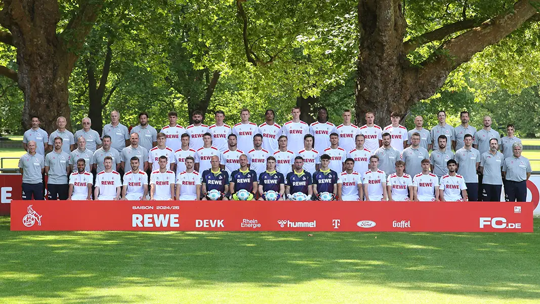 Das Mannschaftsfoto des 1. FC Köln der Saison 2024/25. (Foto: Bucco)