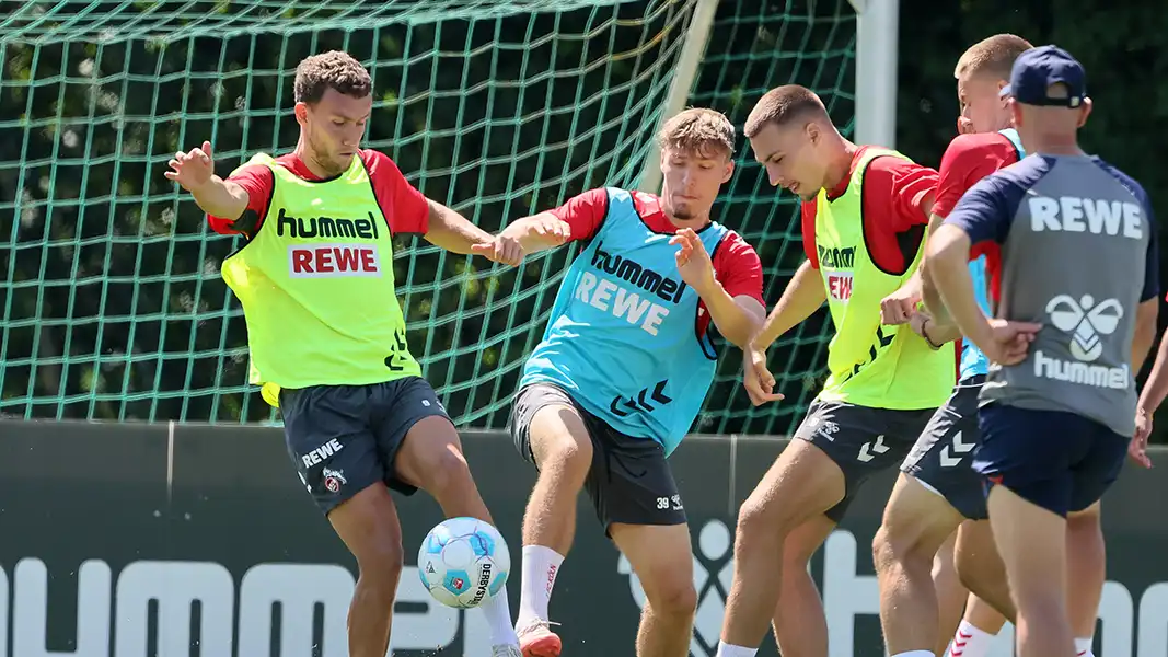 Maximilian Schmid (Mitte) im Trainingslager. (Foto: Bucco)