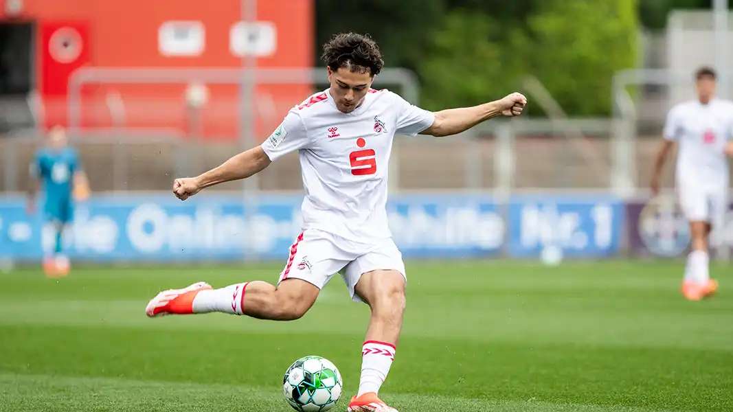 Justin von der Hitz erzielte gegen Leverkusen ein Traumtor. (Archivbild: IMAGO / Beautiful Sports)