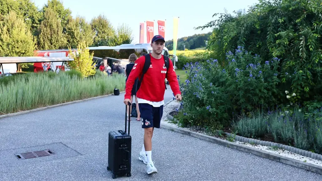 Luca Waldschmidt bei der Ankunft in Bad Waltersdorf. (Foto: Bucco)