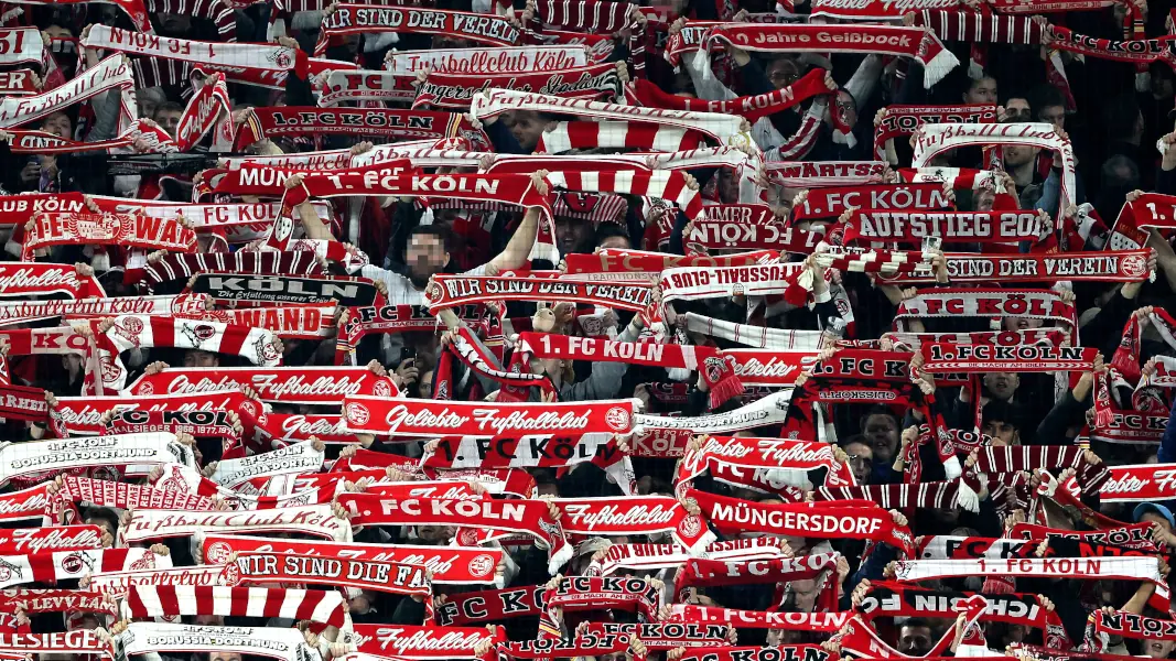 Freitagabend ist das RheinEnergieStadion wieder bis auf den letzten Platz gefüllt. (Foto: Bucco)