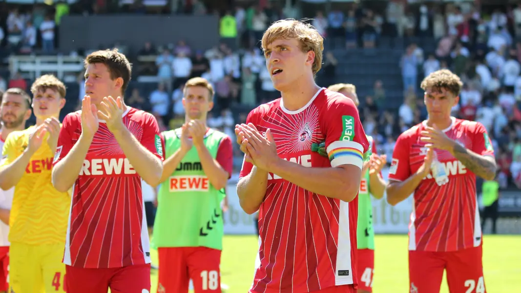 FC-Kapitän Timo Hübers und seine Teamkollegen nach dem 2:2 Elversberg. (Foto: IMAGO / Jan Huebner)