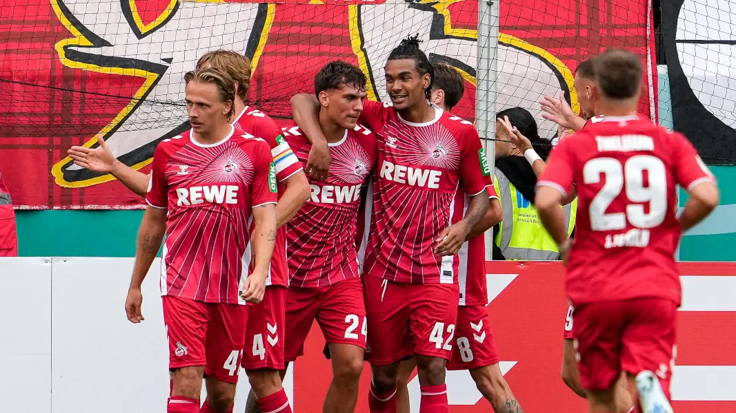 Mathias Olesen (l.) und Julian Pauli (M.) trafen in Sandhausen erstmals für den 1. FC Köln. (Foto: IMAGO / foto2press)