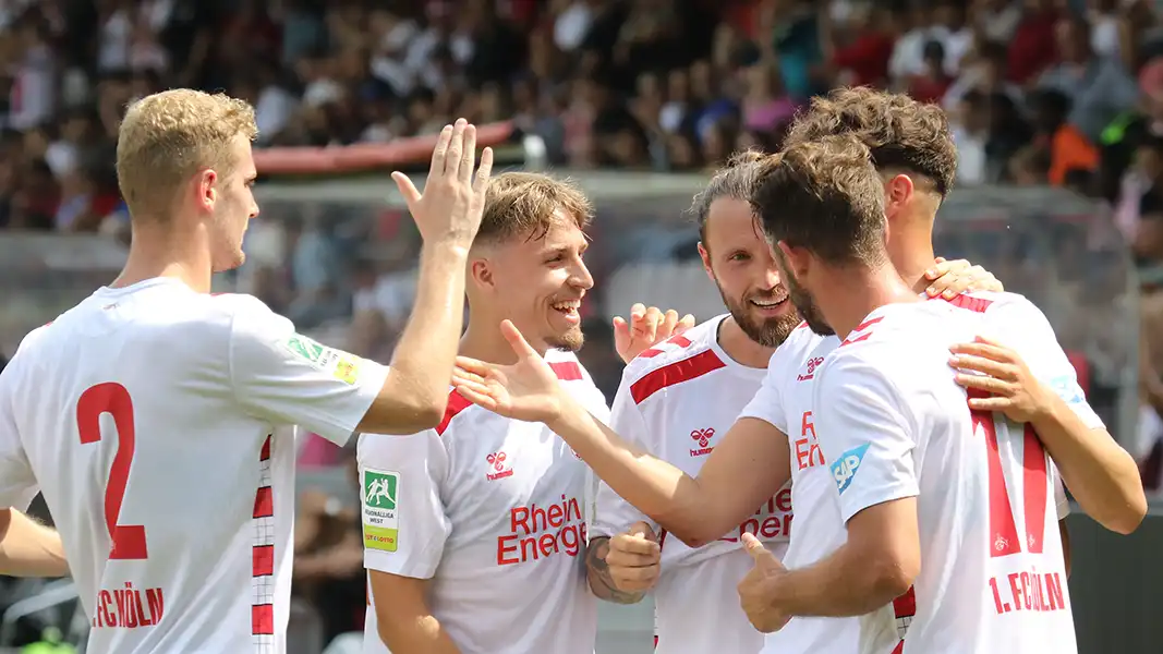 Der FC bejubelt das zwischenzeitliche 2:0 gegen Paderborn. (Foto: GEISSBLOG)