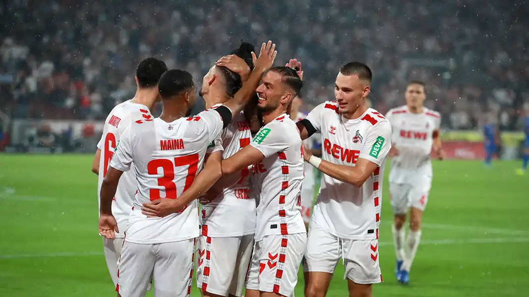 Jubel beim 1. FC Köln über den ersten Saisonsieg in der 2. Bundesliga. (Foto: Bucco)