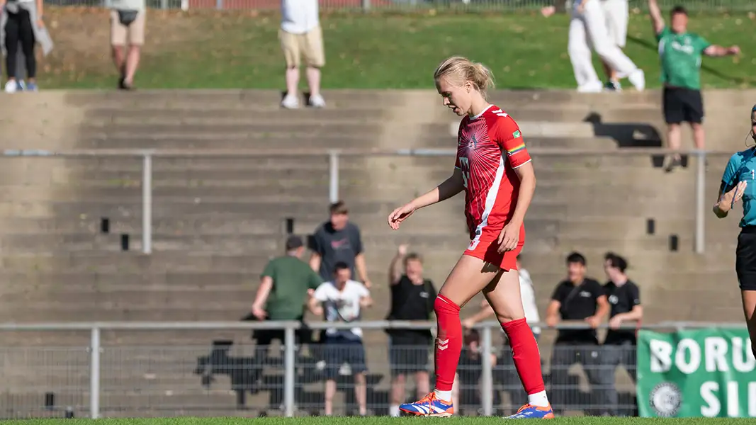 Celina Degen wird den 1. FC Köln zum ersten Mal als Kapitänin ins Franz-Kremer-Stadion führen. (Foto: IMAGO / Sports Press Photo)