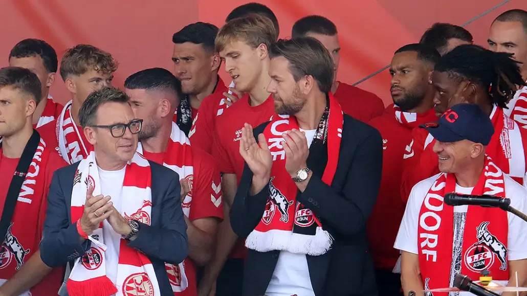 Markus Rejek, Thomas Kessler und Gerhard Struber auf der Bühne. (Foto: GEISSBLOG)