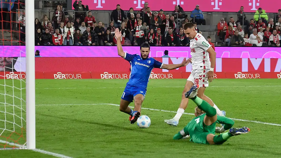 Tim Lemperle bringt den Ball aus drei Metern nicht im Tor unter. (Foto: IMAGO / pepphoto)