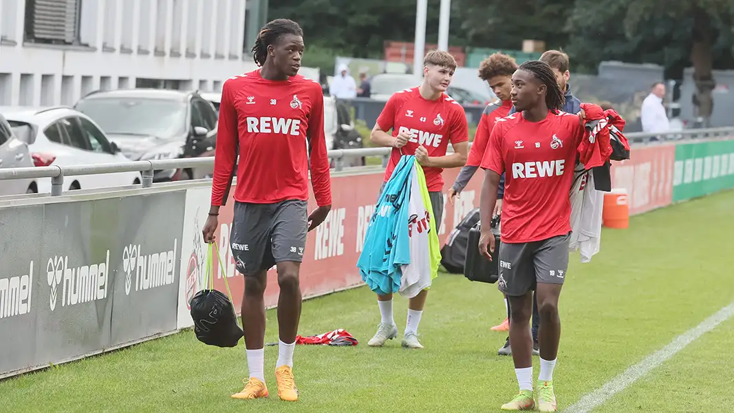 Elias Bakatukanda und Joao Pinto im Profi-Training. (Foto: Bucco)