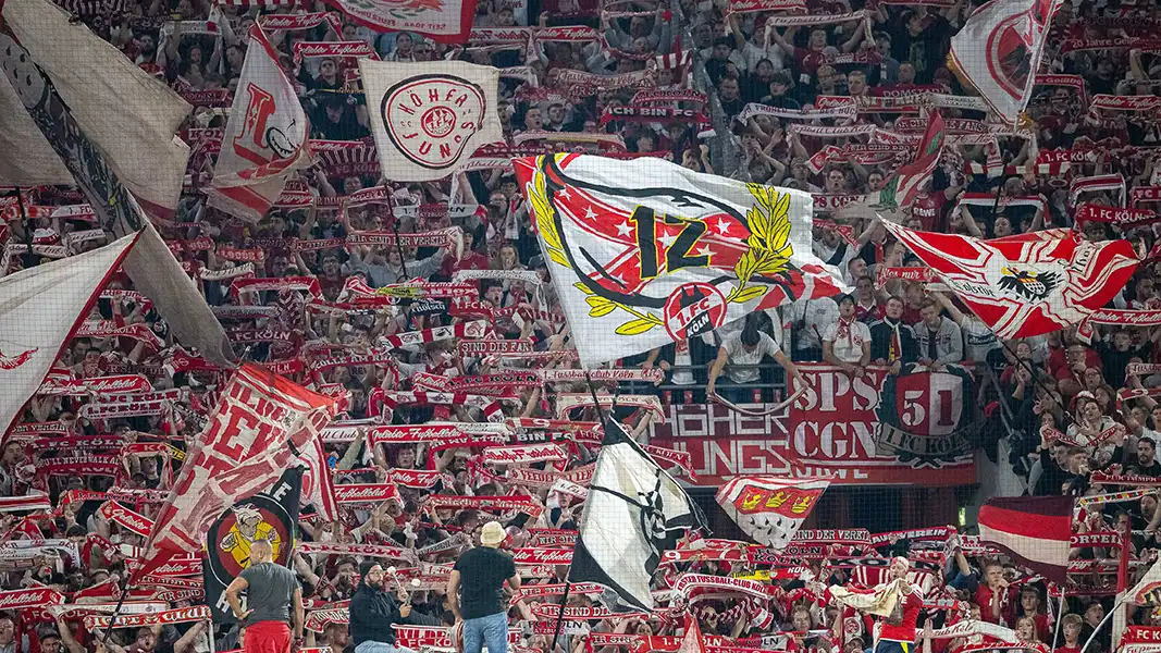 Die Fans des 1. FC Köln waren nach der Niederlage gegen Paderborn wütend. (Foto: Bucco)