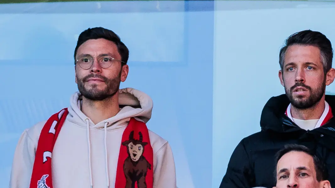 Jonas Hector im RheinEnergieStadion mit Mark Uth. (Foto: IMAGO / Beautiful Sports)