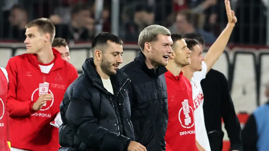 Luca Kilian und Sargis Adamyan am Dienstagabend nach dem Spiel gegen Kiel. (Foto: Bucco)