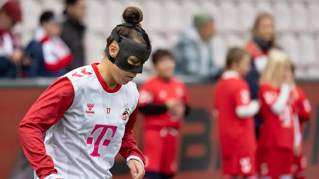 Nicole Billa muss derzeit mit Gesichtsmaske spielen. (Foto: Eichinger)